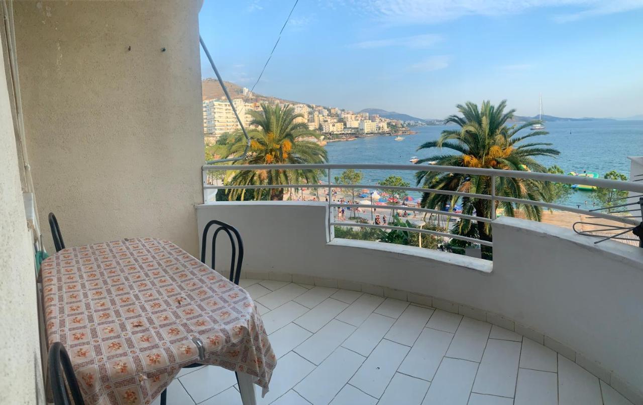 Caramel Sun Apartment Sarandë Buitenkant foto