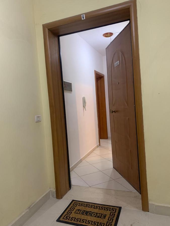 Caramel Sun Apartment Sarandë Buitenkant foto